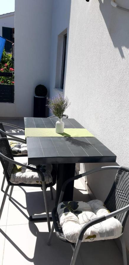 Apartmani Hermes יאדריה מראה חיצוני תמונה