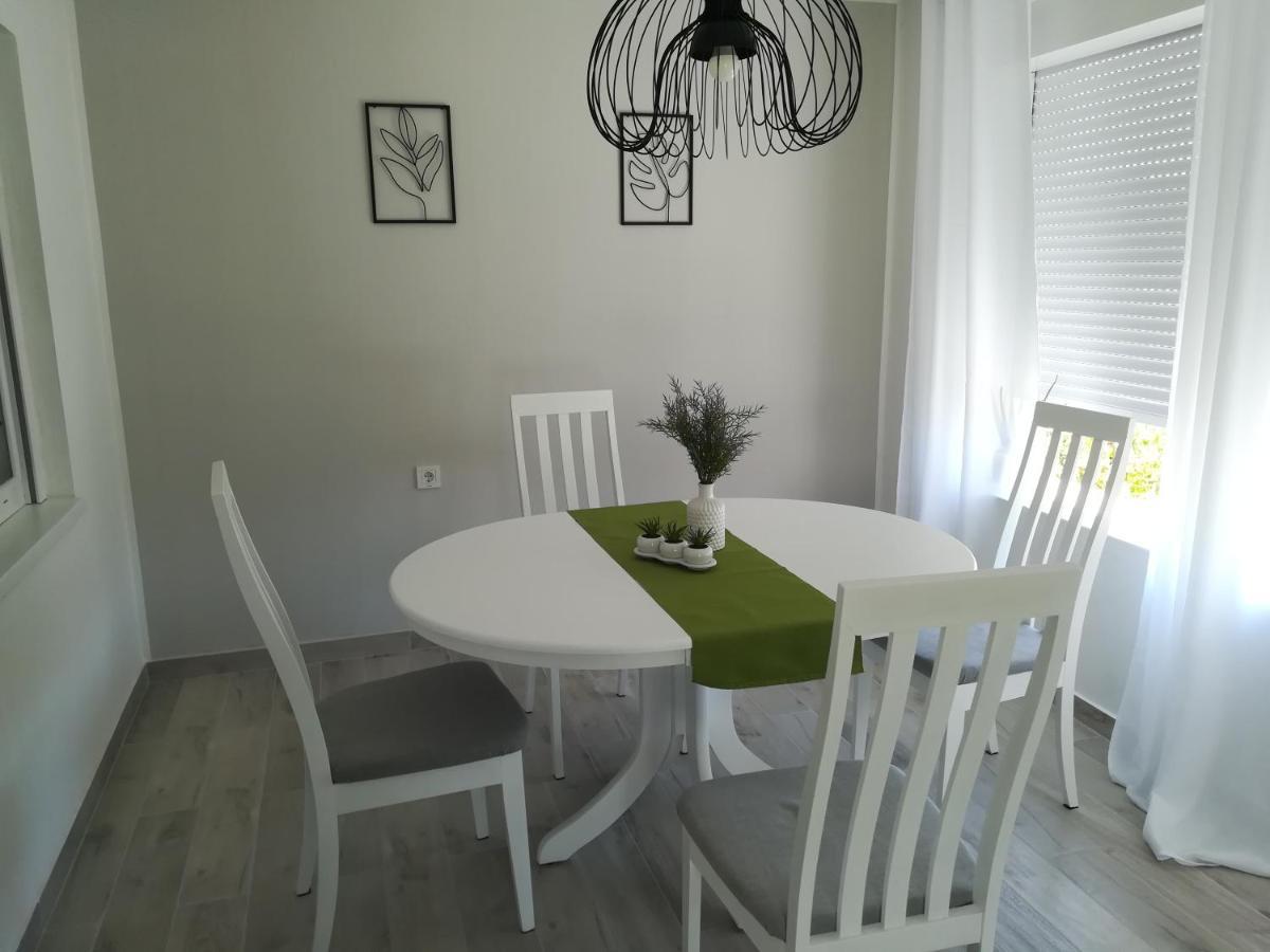 Apartmani Hermes יאדריה מראה חיצוני תמונה