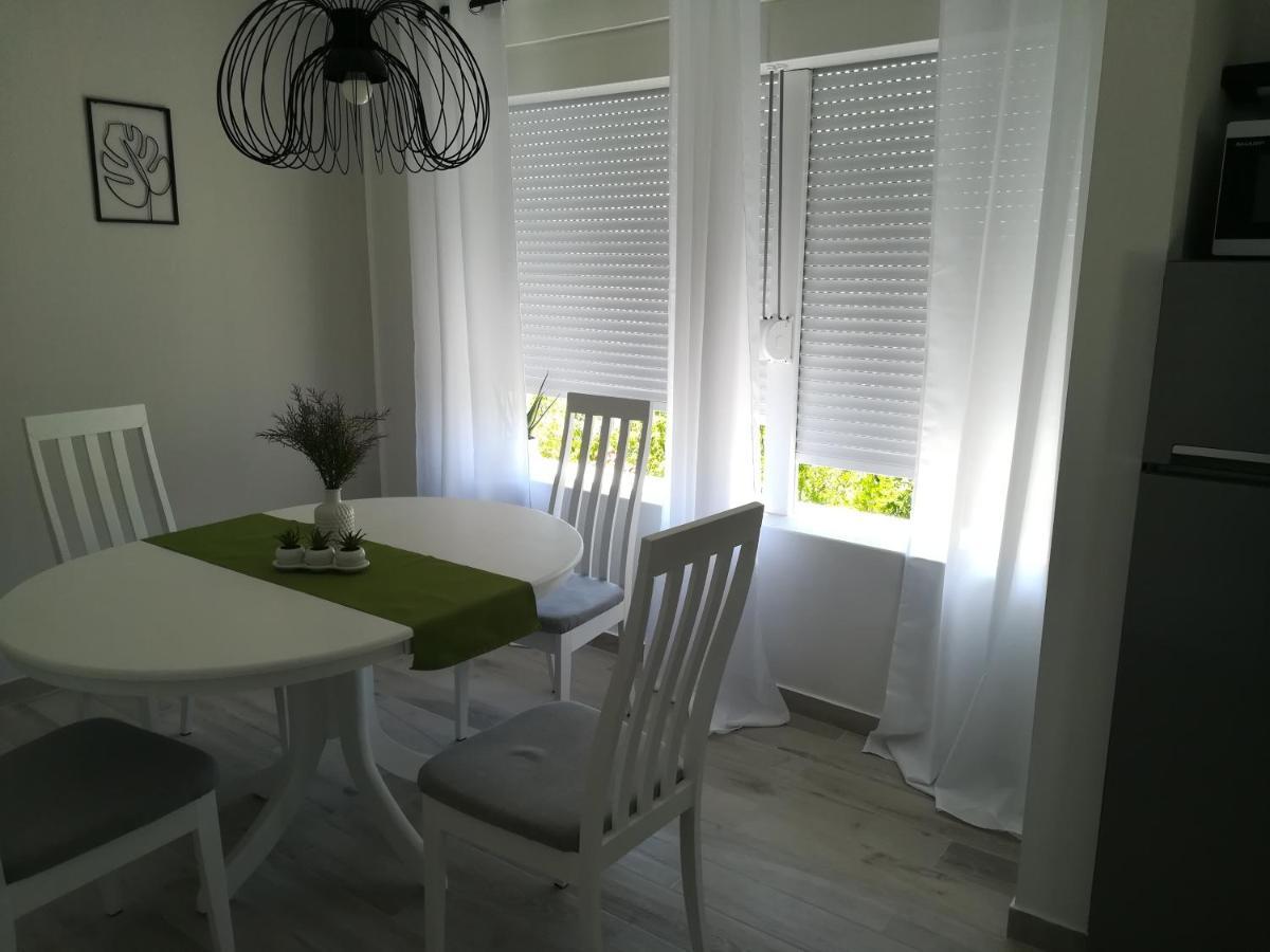 Apartmani Hermes יאדריה מראה חיצוני תמונה
